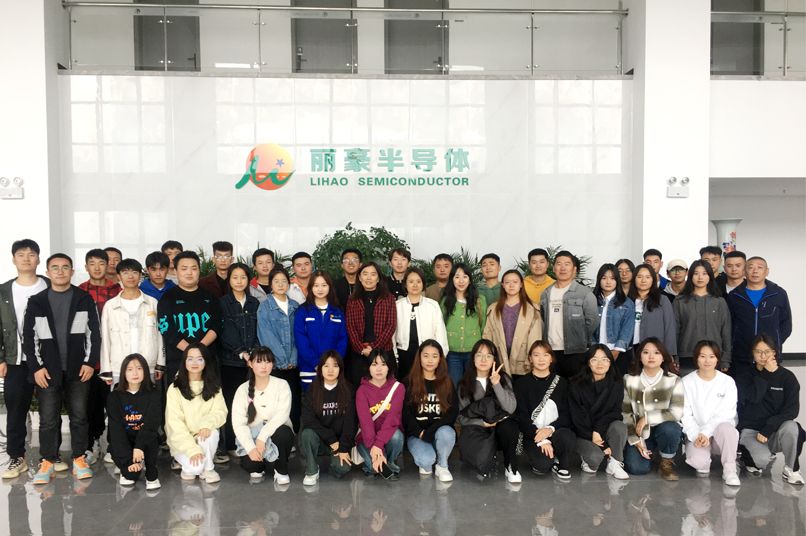 加强星空体育正版官网与企业间的交流与